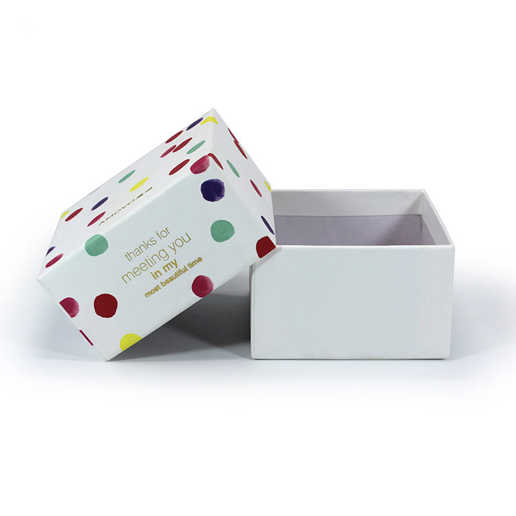 Custom Logo With Gold Foil Stamping Paper Boxes Gift Box Lid And Base Boxes Packaging For Chocolate And Candy Packaging